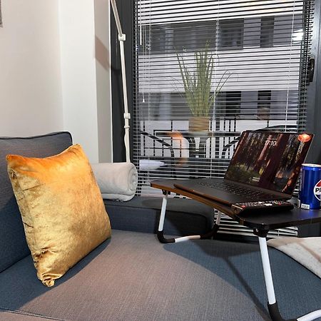 Luxe Central Studio With Pool, Parking & Ac Budapeste Exterior foto