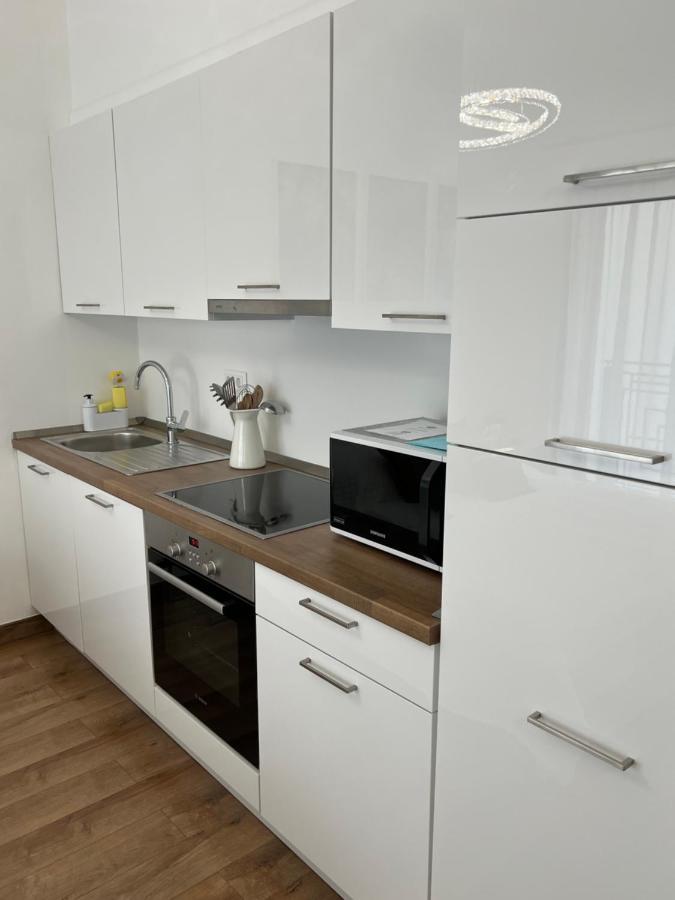 Luxe Central Studio With Pool, Parking & Ac Budapeste Exterior foto