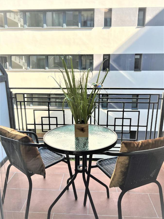 Luxe Central Studio With Pool, Parking & Ac Budapeste Exterior foto