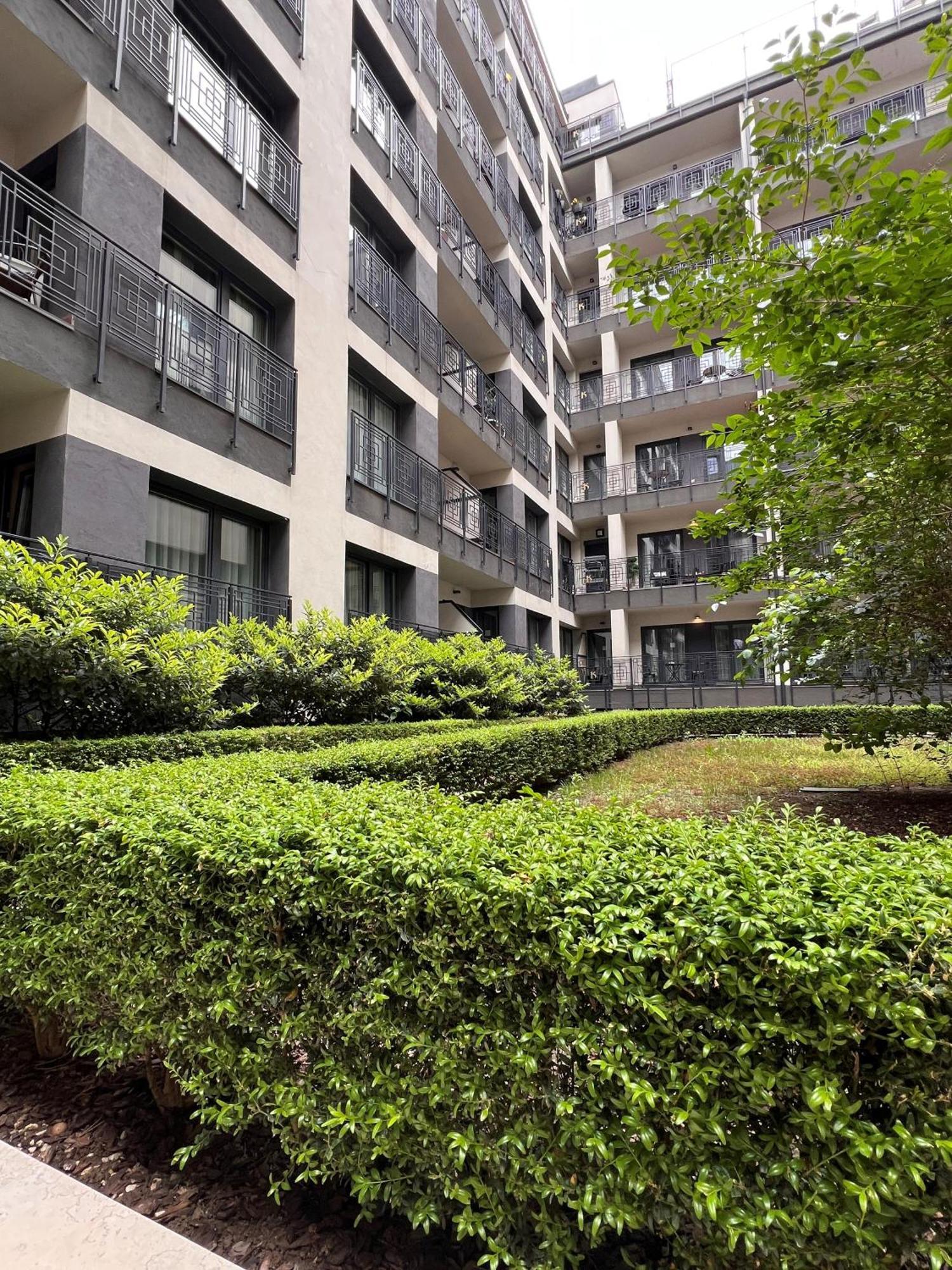 Luxe Central Studio With Pool, Parking & Ac Budapeste Exterior foto